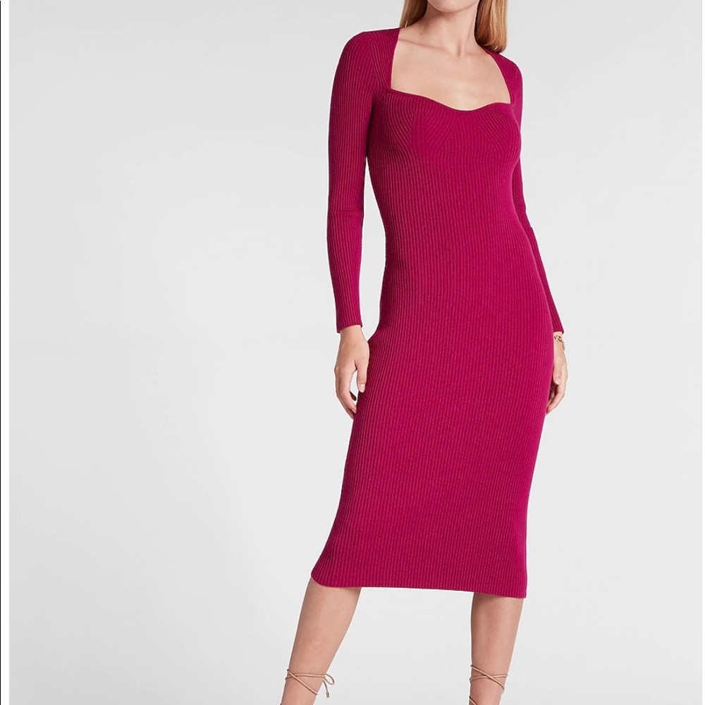 LONG SLEEVED SWEETHEART NECKLINE MIDI DRESS